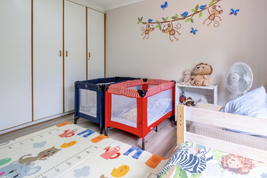 5 Bedroom Property for Sale in Fernridge Western Cape